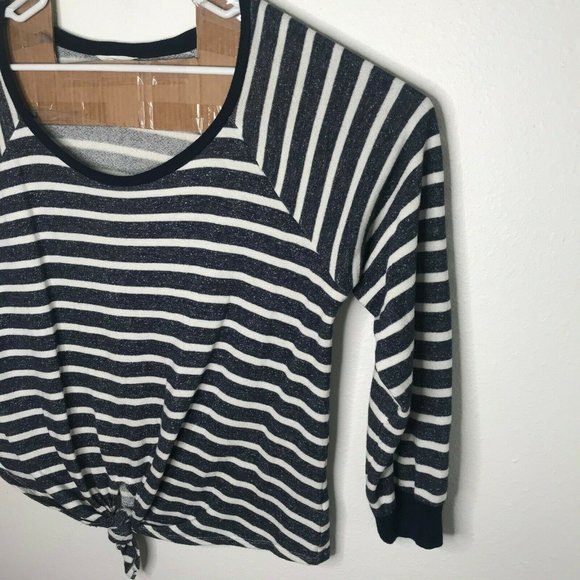 Caslon Tie Front Hem 3/4 Sleeve Crop Top Scoop - Picture 2 of 12